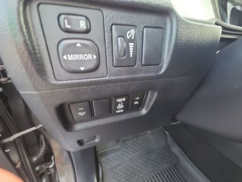 Used 2017 Toyota 4Runner SR5 Premium AWD/4WD image 15