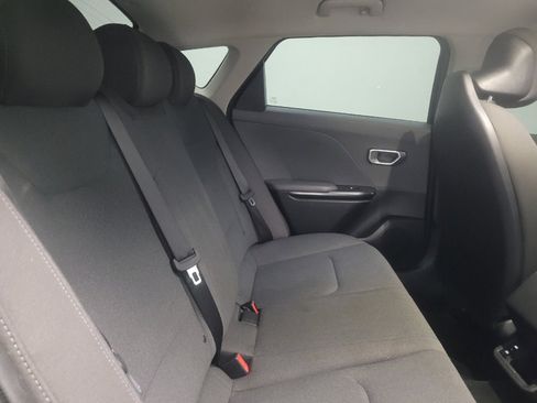 Used 2025 Kia K4 FWD image 19