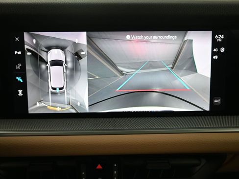 Certified 2025 Porsche Cayenne E-Hybrid w/ Premium Package Plus image 22