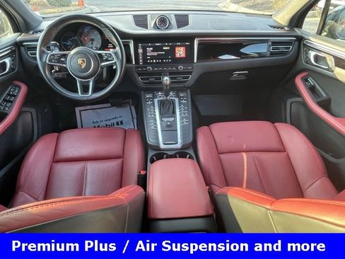 Used 2021 Porsche Macan S image 38