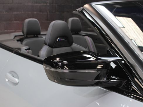 Used 2022 BMW M4 xDrive Competition image 31