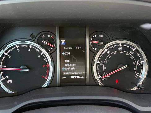 Used 2022 Toyota 4Runner TRD Off-Road Premium w/ Moonroof Package image 12