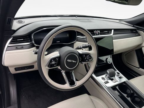 Used 2024 Jaguar XF R-Dynamic SE image 10