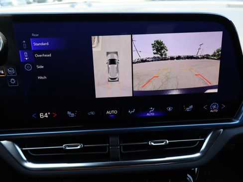 Used 2025 Chevrolet Equinox EV LT FWD image 25