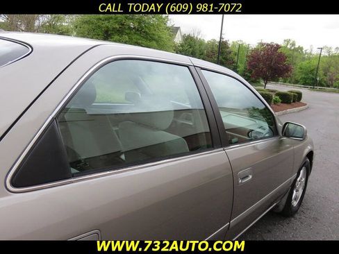 Used 2001 Toyota Camry LE FWD image 27