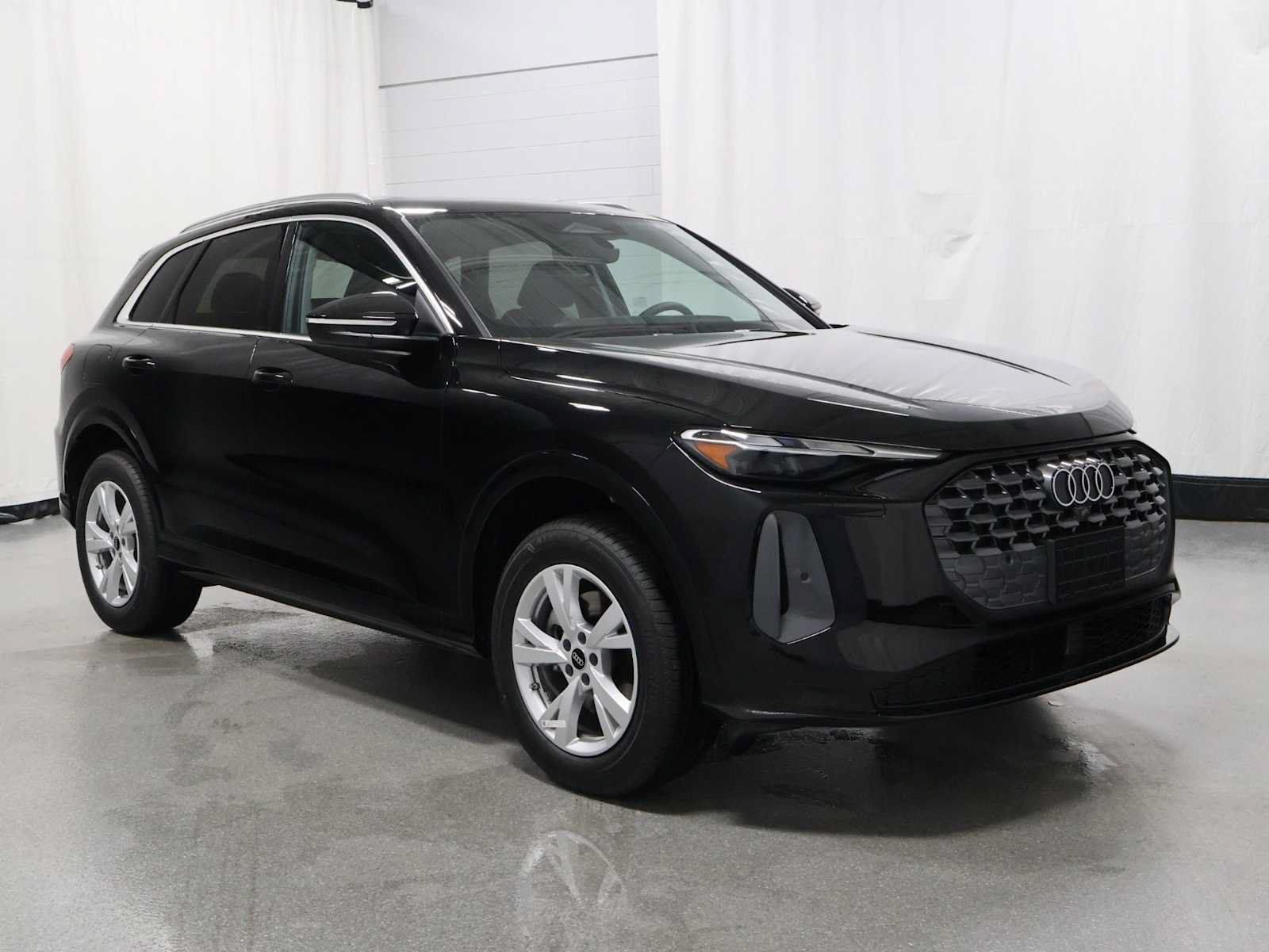 New 2026 Audi Q5 Premium AWD/4WD image 13