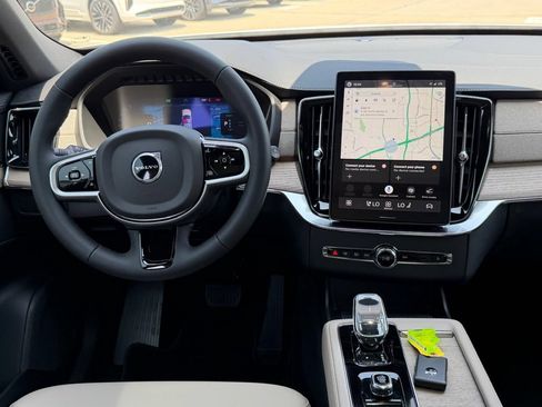 New 2026 Volvo XC40 B5 Plus w/ Climate Package AWD/4WD image 13