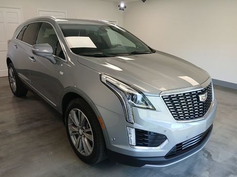 Certified 2025 Cadillac XT5 Premium Luxury w/ Technology Package AWD/4WD image 1