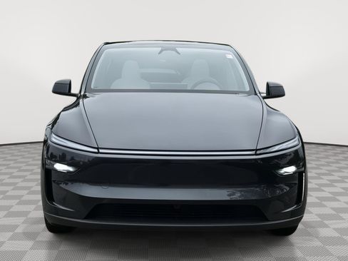Used 2026 Tesla Model Y Long Range AWD/4WD image 2