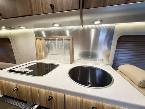 Used 2020 Mercedes-Benz Sprinter 3500 image 74