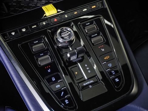 Used 2026 Aston Martin DBX S AWD/4WD image 29