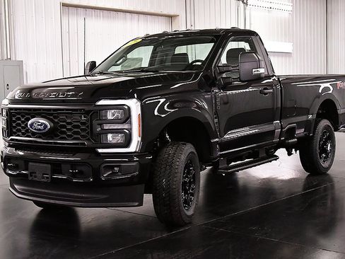 New 2026 Ford F250 XL image 3