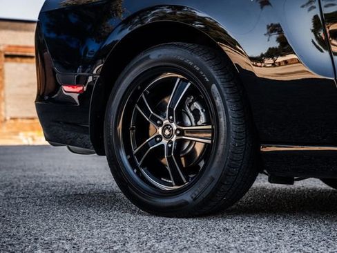 Used 2013 Ford Mustang GT Premium image 59