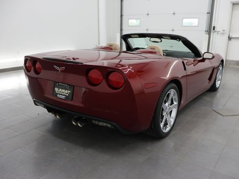 Used 2006 Chevrolet Corvette Convertible w/ Preferred Equipment Group RWD image 46