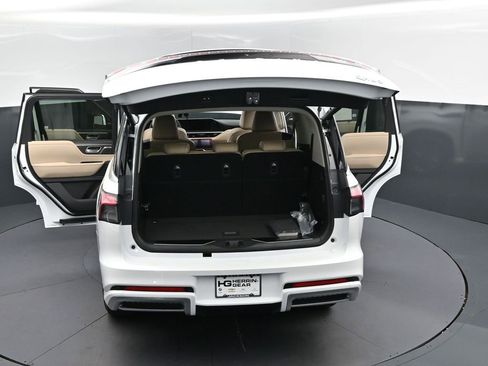 New 2026 INFINITI QX80 Pure image 51