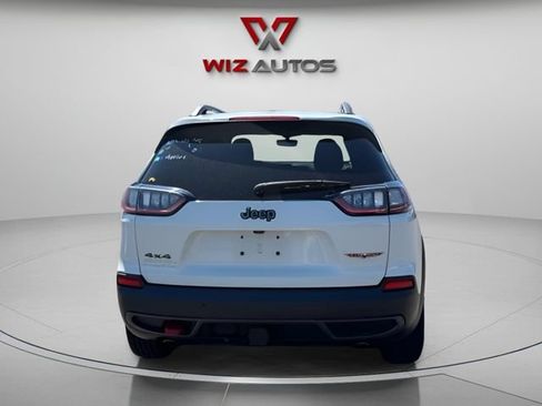 Used 2019 Jeep Cherokee Trailhawk AWD/4WD image 4