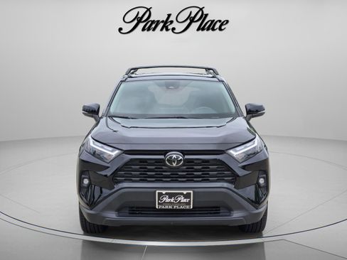 Used 2023 Toyota RAV4 XLE Premium FWD image 8