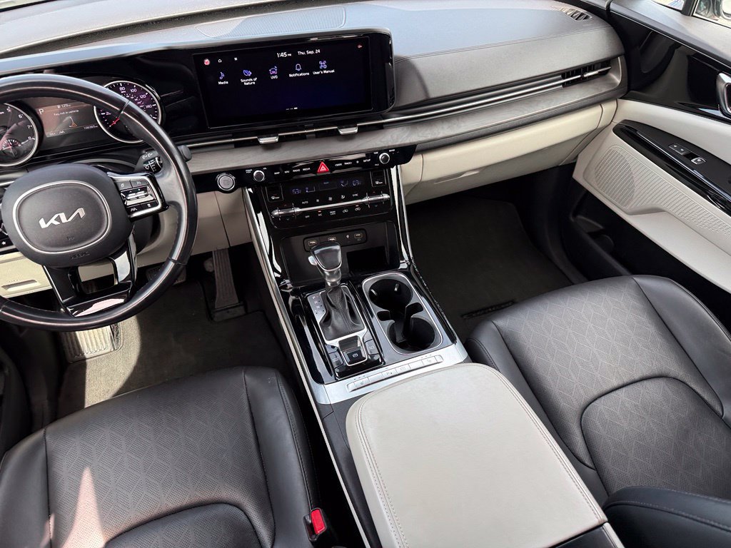 Used 2022 Kia Carnival EX FWD image 24