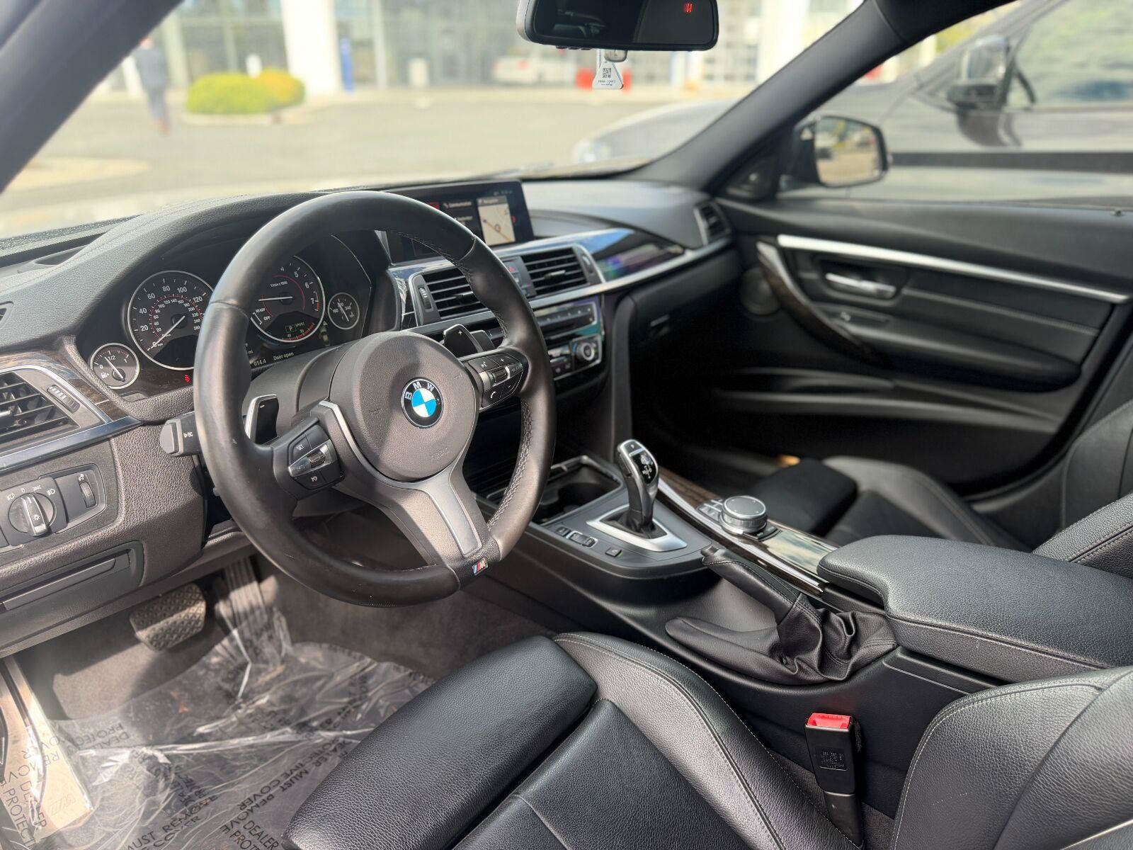 Used 2018 BMW 340i xDrive Sedan AWD/4WD image 12