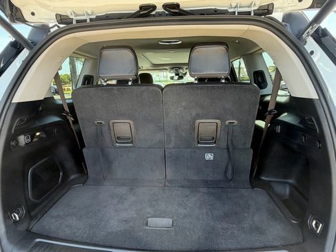 Used 2021 Jeep Grand Cherokee L Limited w/ MOPAR Finishing Package RWD image 6