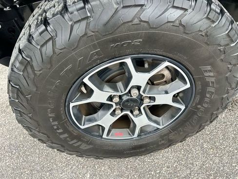 Used 2022 Jeep Wrangler Unlimited Rubicon w/ LED Lighting Group image 14