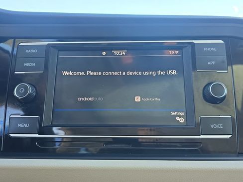 Used 2024 Volkswagen Jetta SE FWD image 18