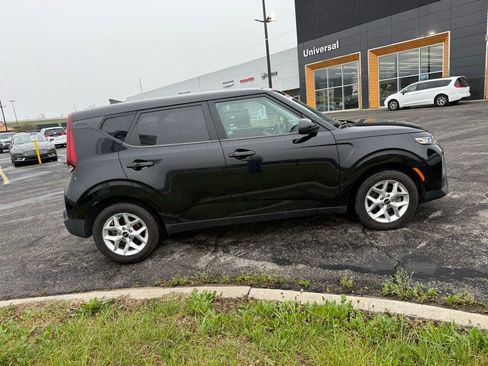 Used 2022 Kia Soul LX w/ Technology Package image 5