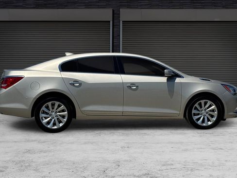 Used 2016 Buick LaCrosse Leather FWD image 3