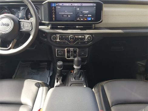 Used 2025 Jeep Wrangler Sport S w/ Convenience Group image 43