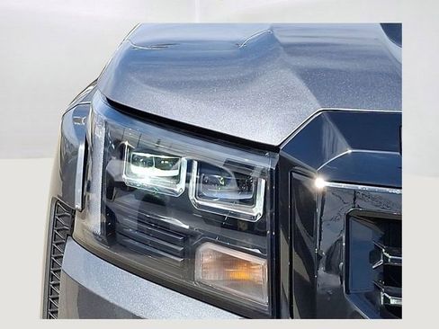 Used 2026 Nissan Frontier SV w/ SV Convenience Package image 7