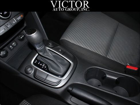 Used 2020 Hyundai Kona SE image 25