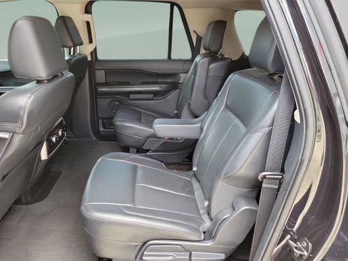 Used 2022 Ford Expedition Max XLT RWD image 8