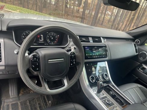 Used 2019 Land Rover Range Rover Sport HST image 6