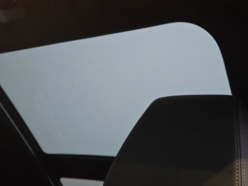 Certified 2025 BMW X1 xDrive28i w/ Technology Package image 15