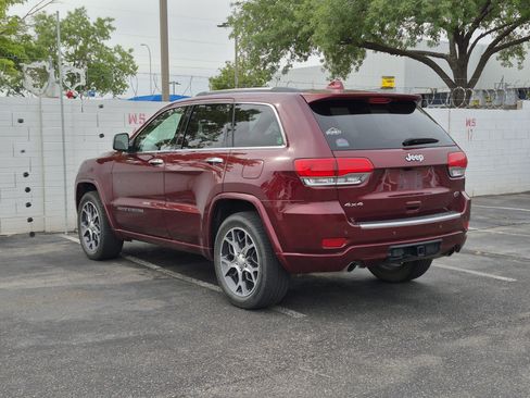 Used 2020 Jeep Grand Cherokee Overland AWD/4WD image 9