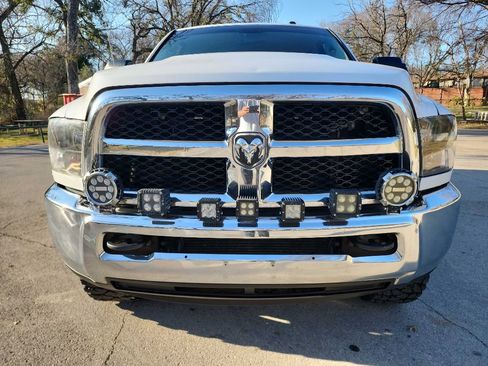 Used 2013 RAM 2500 Tradesman w/ Chrome Appearance Group image 2