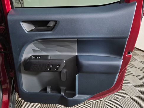 Used 2025 Ford Maverick Lariat w/ Black Appearance Package image 31