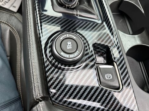 Used 2015 Chevrolet Corvette Stingray Coupe image 40