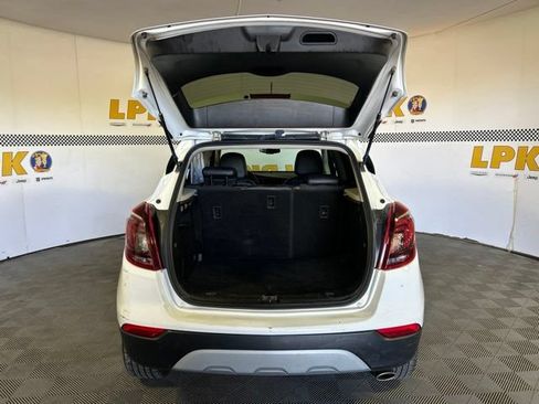 Used 2020 Buick Encore Preferred FWD image 5