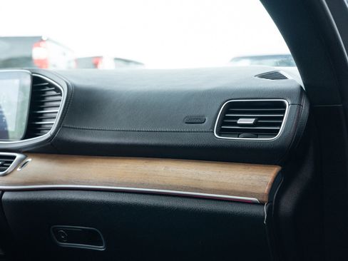 Used 2020 Mercedes-Benz GLS 450 4MATIC image 13