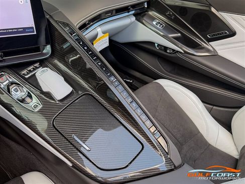 Used 2024 Chevrolet Corvette Z06 RWD image 18