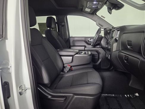 Used 2026 Chevrolet Silverado 1500 Custom Trail Boss AWD/4WD image 32