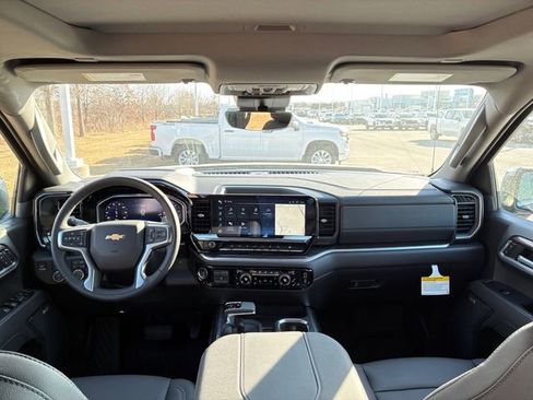 New 2026 Chevrolet Silverado 1500 LTZ w/ LTZ Premium Package AWD/4WD image 19