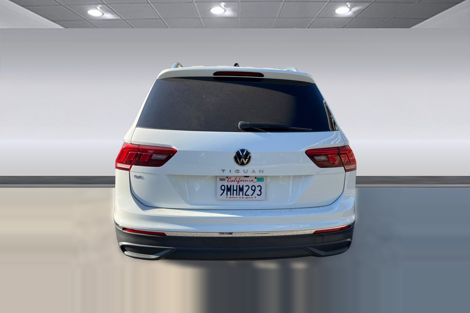 Used 2024 Volkswagen Tiguan SE FWD image 5