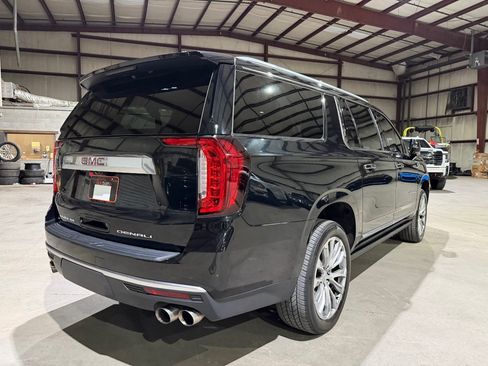 Used 2021 GMC Yukon XL Denali w/ Denali Ultimate Package AWD/4WD image 5