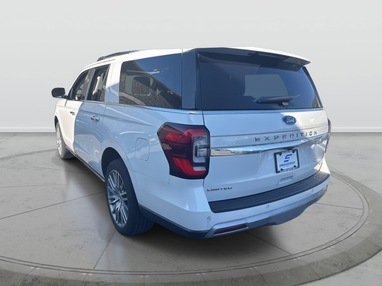 Used 2022 Ford Expedition Max Limited AWD/4WD image 6