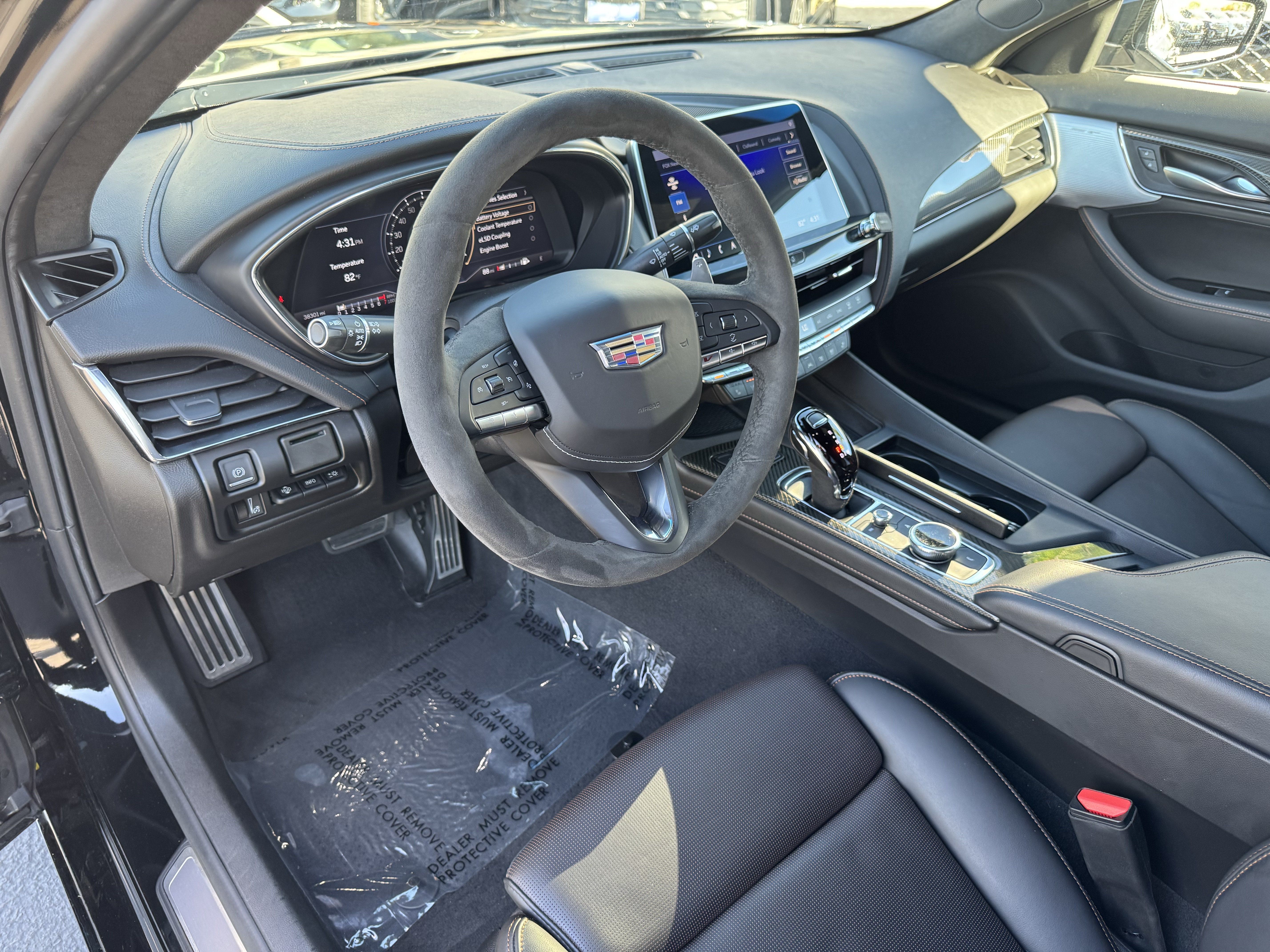 Used 2023 Cadillac CT5 V w/ Premium Package RWD image 15