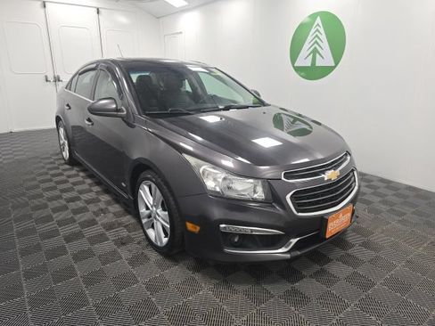 Used 2015 Chevrolet Cruze LTZ w/ Sun, Sound and Sport Package FWD image 5
