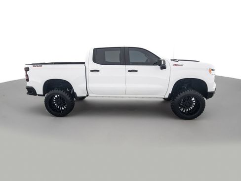 Used 2024 Chevrolet Silverado 1500 LT Trail Boss w/ LT Trail Boss Premium Package image 4