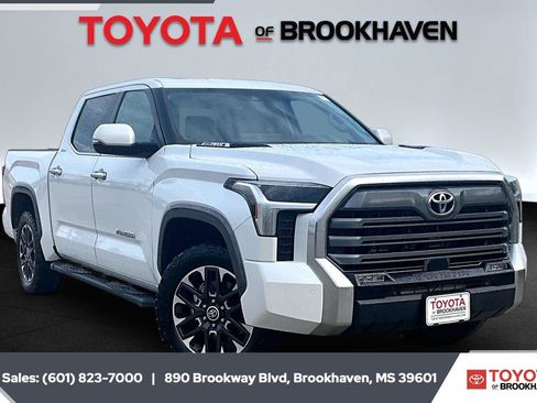Used 2024 Toyota Tundra Limited w/ Power Package AWD/4WD image 1